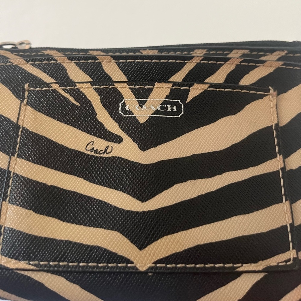 Vintage Coach Zebra Stripe Black and Tan Wallet - Picture 2 of 6